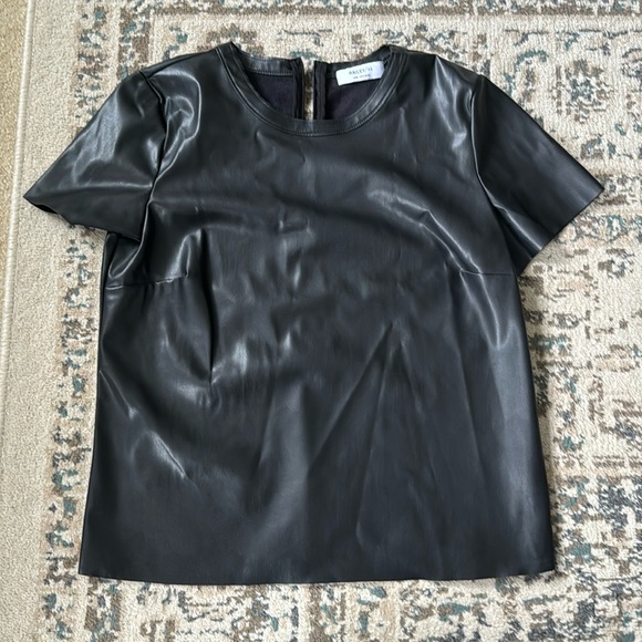 Bailey 44 Tops - Bailey 44 leather short sleeve black top